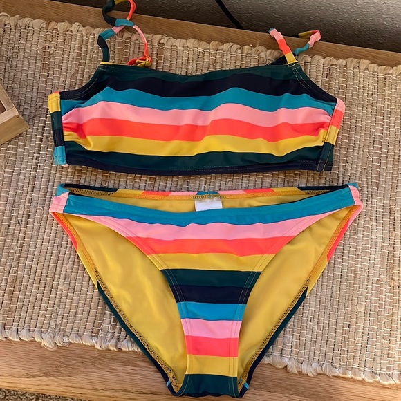 Woman’s target medium swimsuit - Picture 1 of 6